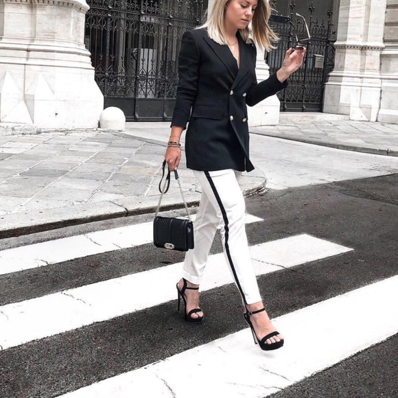 NWT Rebecca Minkoff Chevron Quilted Leather Crossbody Shoulder Bag BLACK BLACK - Picture 2 of 15